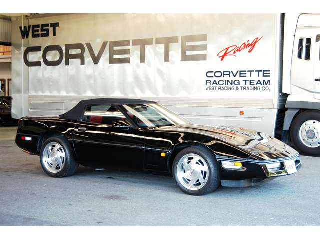 1989 Chevrolet Corvette Convertible – thumbnail 2