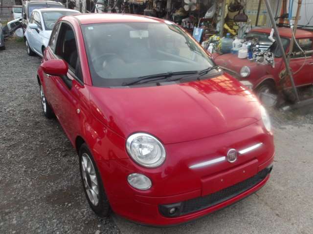 2010 Fiat 500 – thumbnail 3