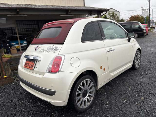 2011 Fiat 500C – thumbnail 4