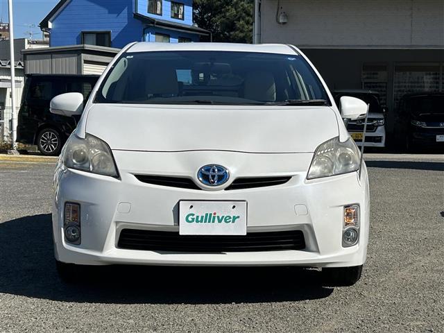 2010 Toyota Prius – thumbnail 2