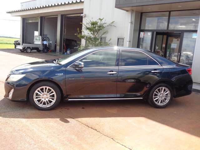 2011 Toyota Camry Hybrid – thumbnail 4