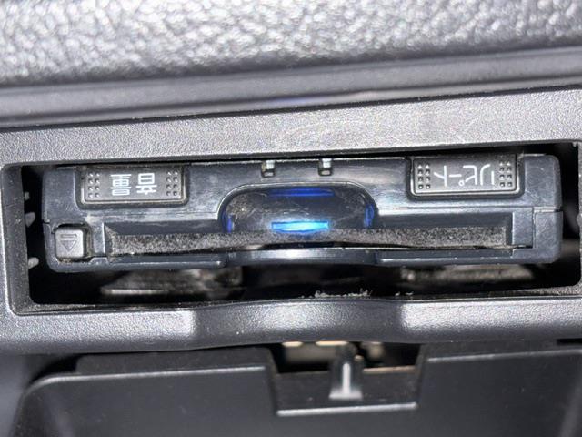 2011 Toyota Noah – thumbnail 3