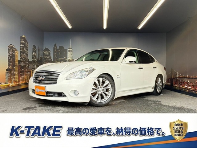 2011 Nissan Fuga Hybrid