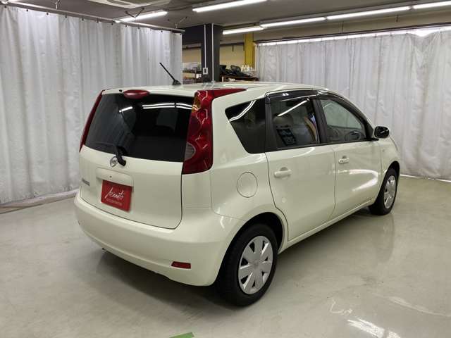 2011 Nissan Note – thumbnail 2