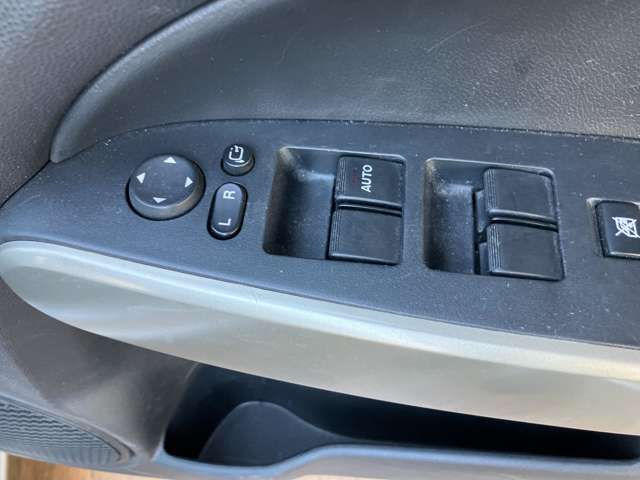 2008 Mazda Demio – thumbnail 4