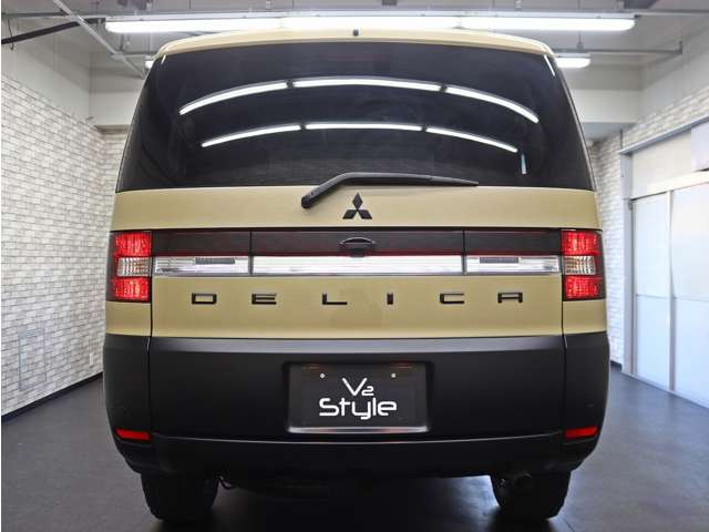 2008 Mitsubishi Delica D:5 – thumbnail 3
