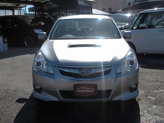 2010 Subaru Legacy B4 – thumbnail 2