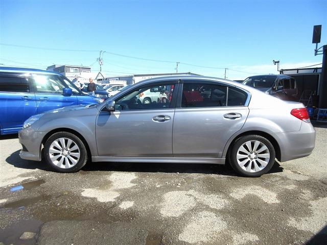 2010 Subaru Legacy B4 – thumbnail 4