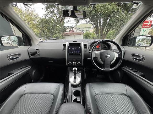 2009 Nissan X-Trail – thumbnail 4