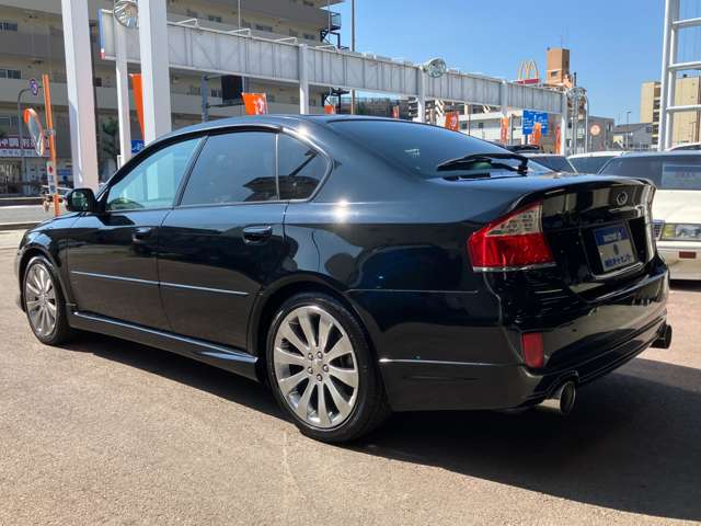2009 Subaru Legacy B4 – thumbnail 3