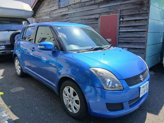 2010 Suzuki Swift – thumbnail 3