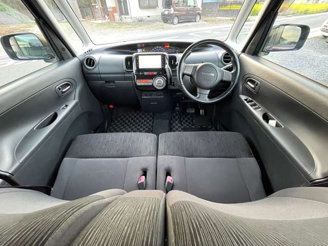2011 Daihatsu Tanto – thumbnail 2