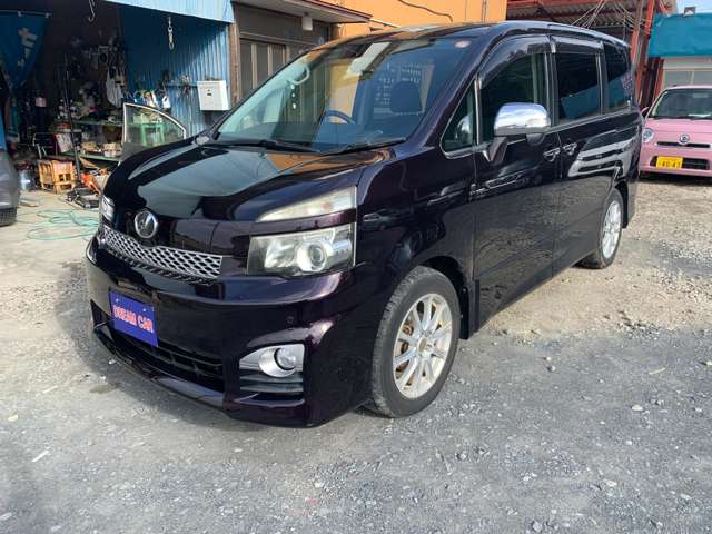 2010 Toyota Voxy – thumbnail 3