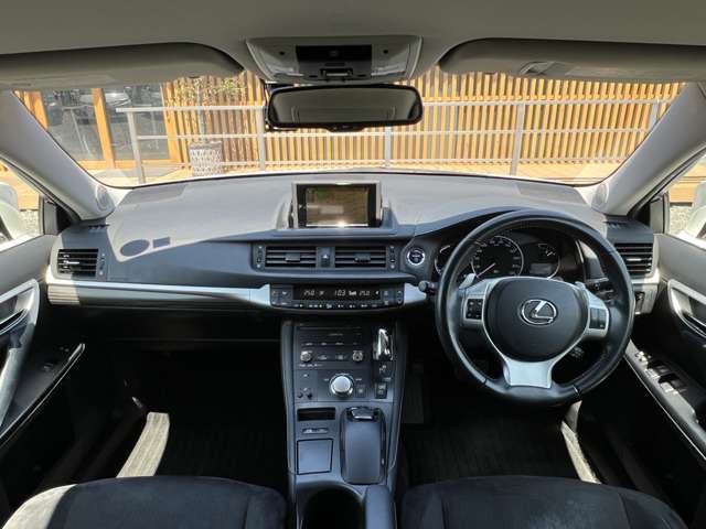 2011 Lexus CT – thumbnail 3