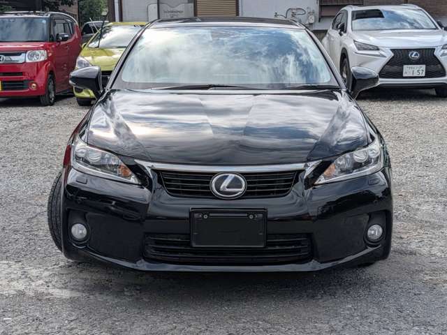 2011 Lexus CT – thumbnail 2