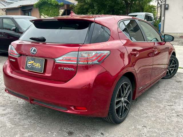 2011 Lexus CT – thumbnail 4