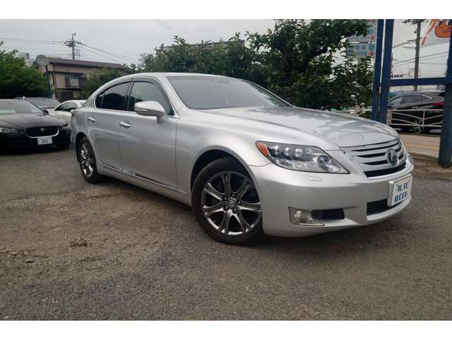 2010 Lexus LS Hybrid – thumbnail 3