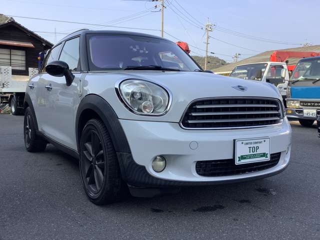 2011 MINI MINI Crossover – thumbnail 3