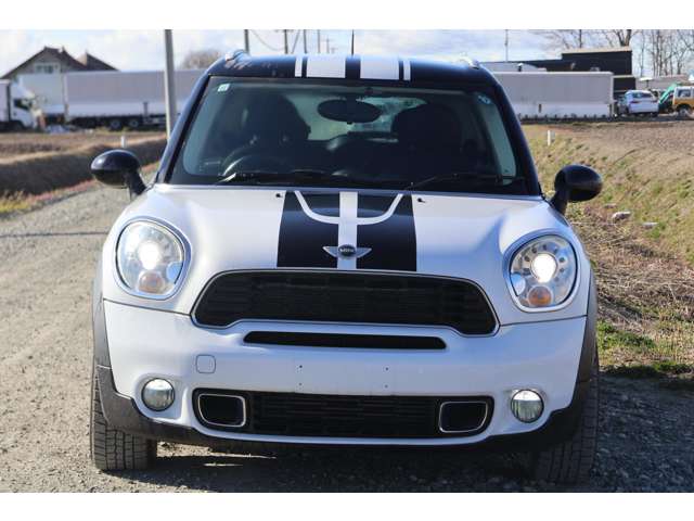 2011 MINI MINI Crossover – thumbnail 3