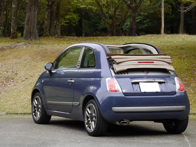 2011 Fiat 500C – thumbnail 2