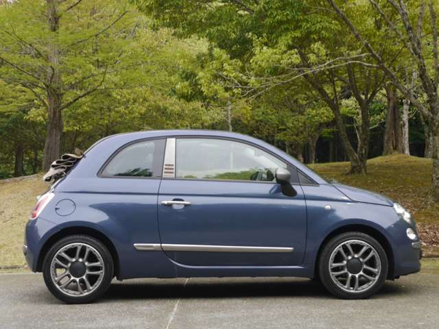 2011 Fiat 500C – thumbnail 3