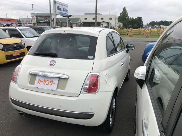 2011 Fiat 500 – thumbnail 4