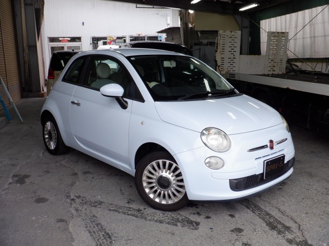 2011 Fiat 500 – thumbnail 2
