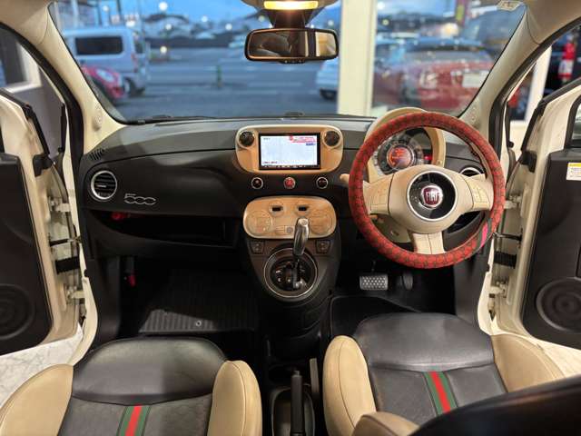 2011 Fiat 500 – thumbnail 2