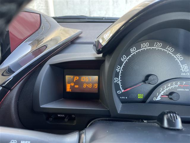 2009 Toyota iQ – thumbnail 3
