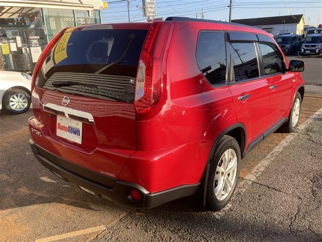 2011 Nissan X-Trail – thumbnail 4