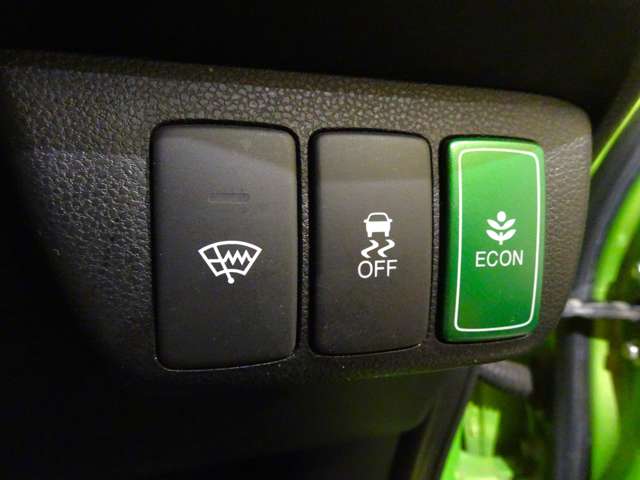 2011 Honda Fit Hybrid – thumbnail 4