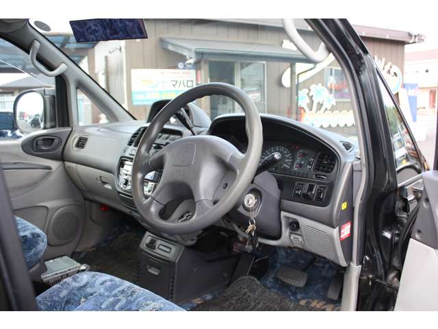 1998 Mitsubishi Delica Space Gear – thumbnail 2