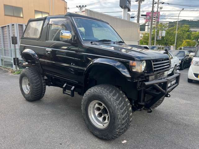 1993 Mitsubishi Pajero – thumbnail 3