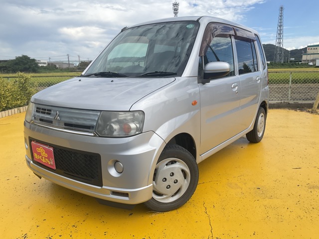 2011 Mitsubishi Toppo