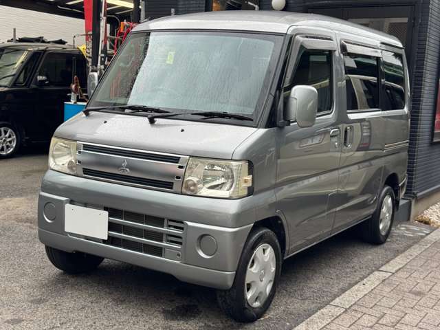 2011 Mitsubishi Town Box – thumbnail 2