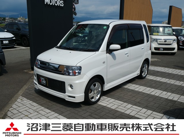 2011 Mitsubishi Toppo