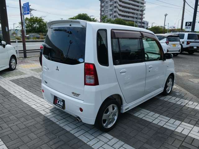 2011 Mitsubishi Toppo – thumbnail 4