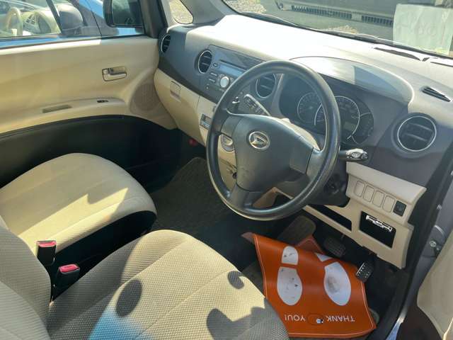 2011 Daihatsu Tanto Exe – thumbnail 4