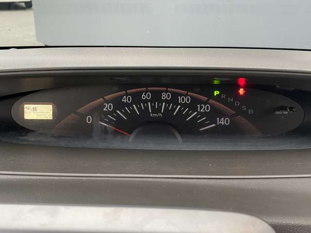 2011 Daihatsu Tanto – thumbnail 3