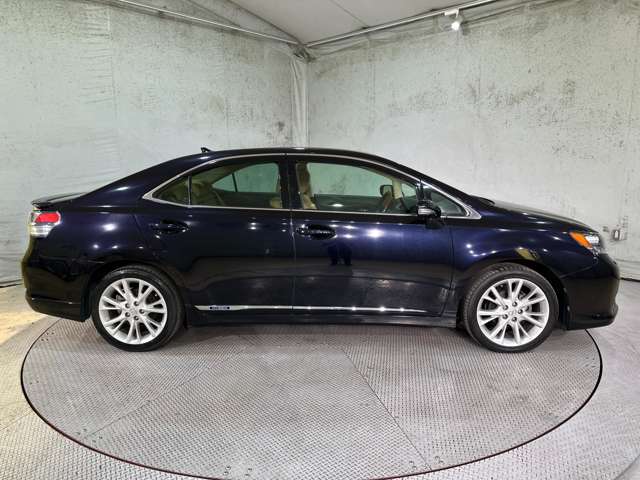 2009 Lexus HS – thumbnail 4