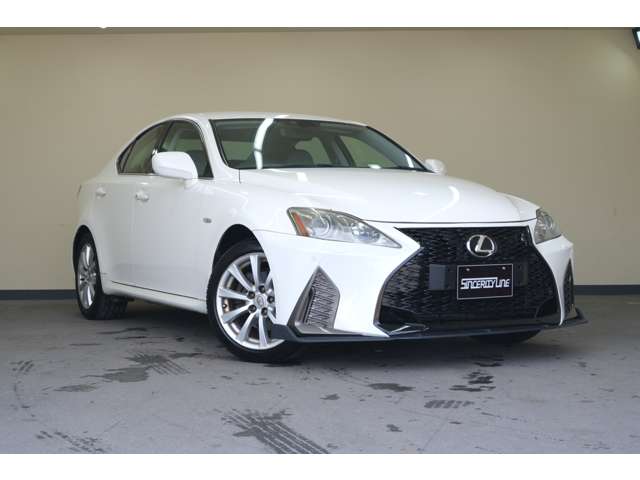 2005 Lexus IS – thumbnail 4