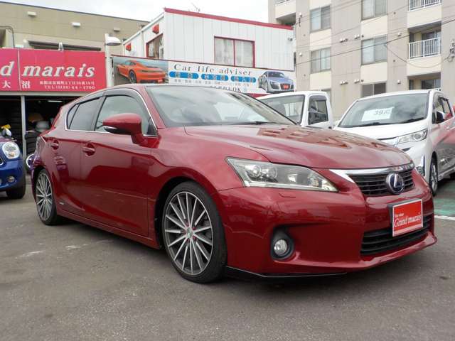 2011 Lexus CT – thumbnail 2