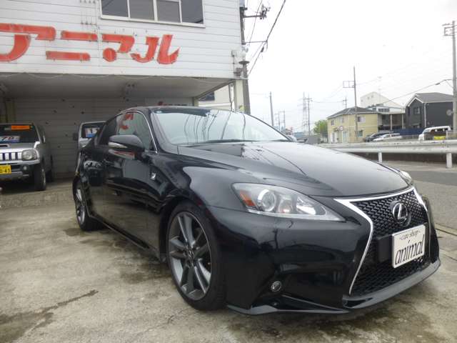 2011 Lexus IS – thumbnail 3