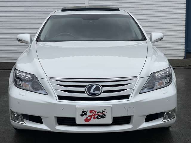 2011 Lexus LS Hybrid – thumbnail 2