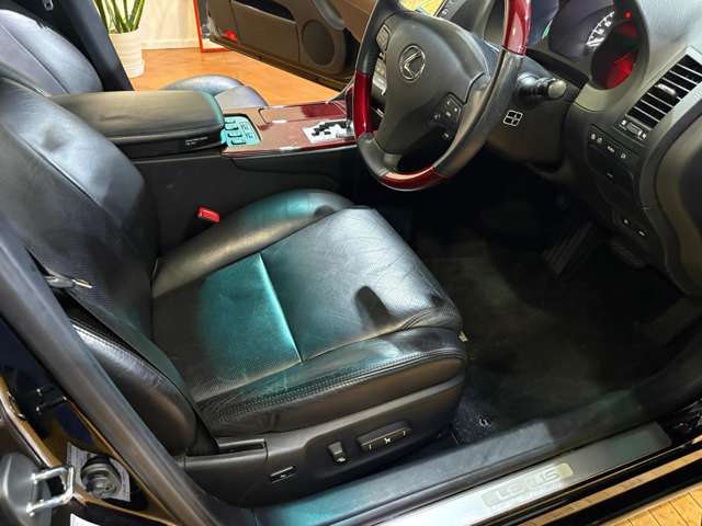 2010 Lexus GS Hybrid – thumbnail 4