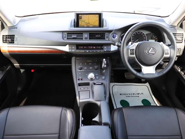 2011 Lexus CT – thumbnail 3
