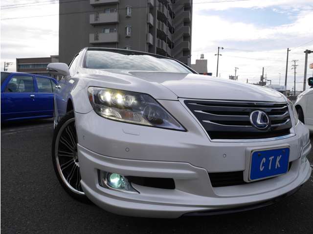 2010 Lexus LS Hybrid – thumbnail 3