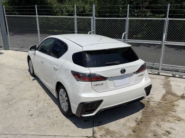 2011 Lexus CT – thumbnail 3