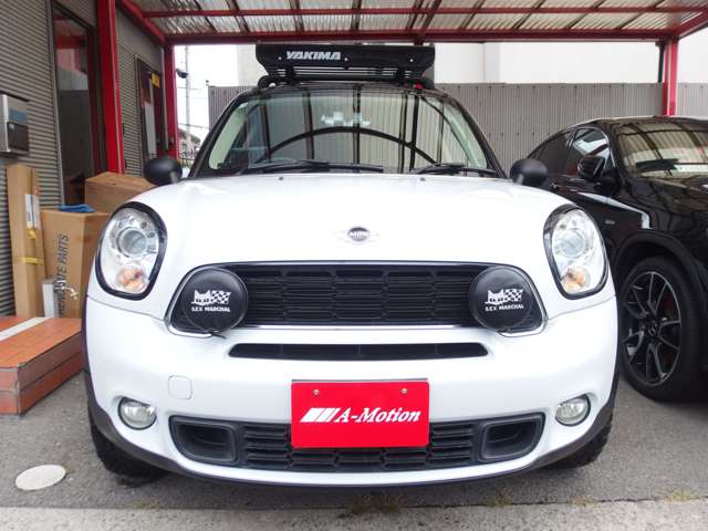 2011 MINI MINI Crossover – thumbnail 2