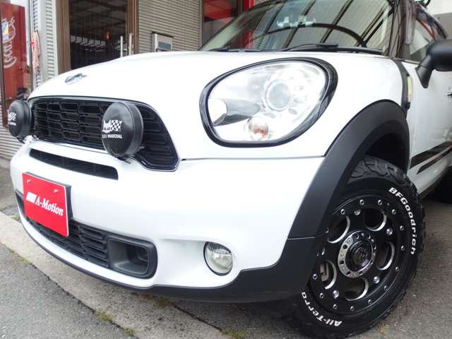 2011 MINI MINI Crossover – thumbnail 3